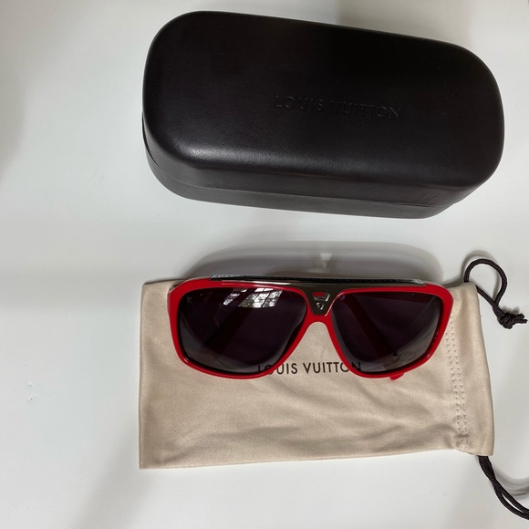 Louis Vuitton Evidence Aviator Sunglasses - Picture 3 of 5